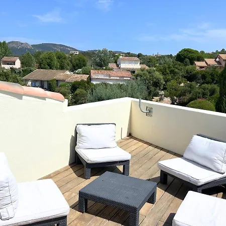Vardiola I Vue Et A Pieds Villa *